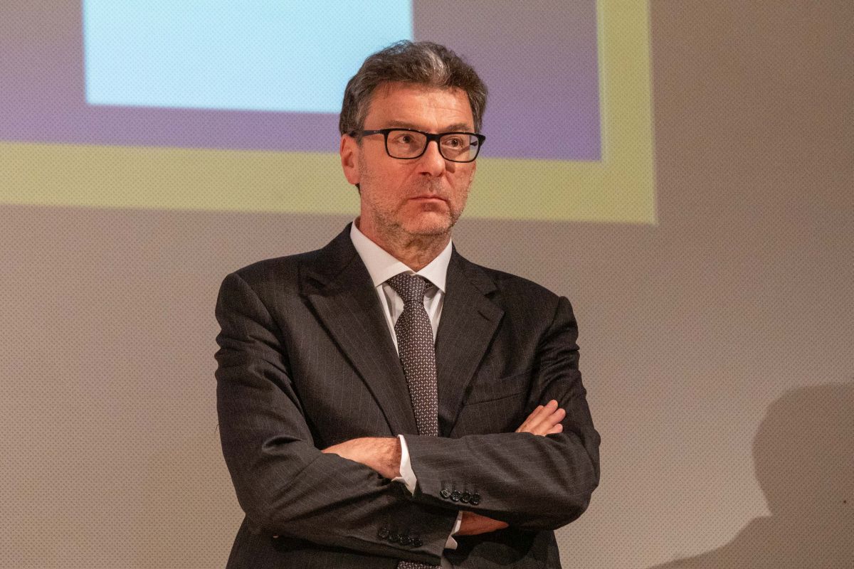 adn24 via libera al decreto omnibus giorgetti no tasse sugli extraprofitti delle banche