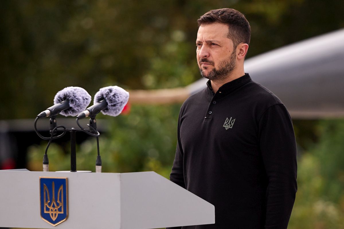 adn24 zelensky incendio a zaporizhzhia radiazioni nella norma