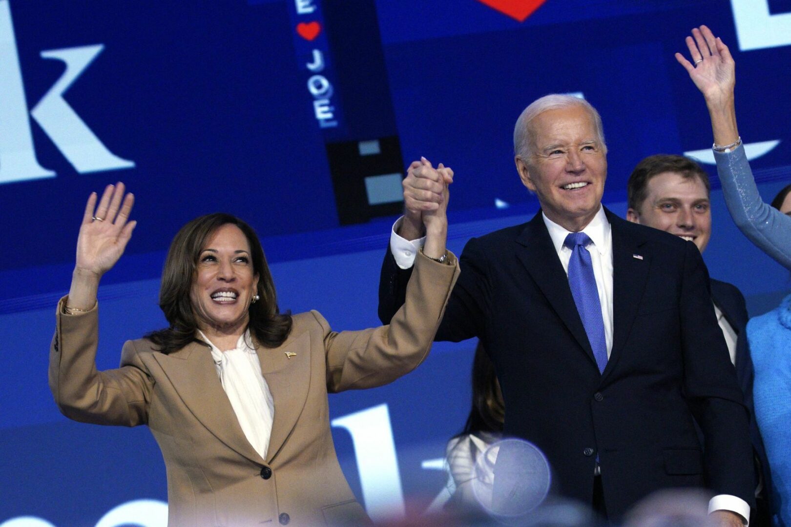 adn24 biden alla convention dem kamala harris sarà una grande presidente