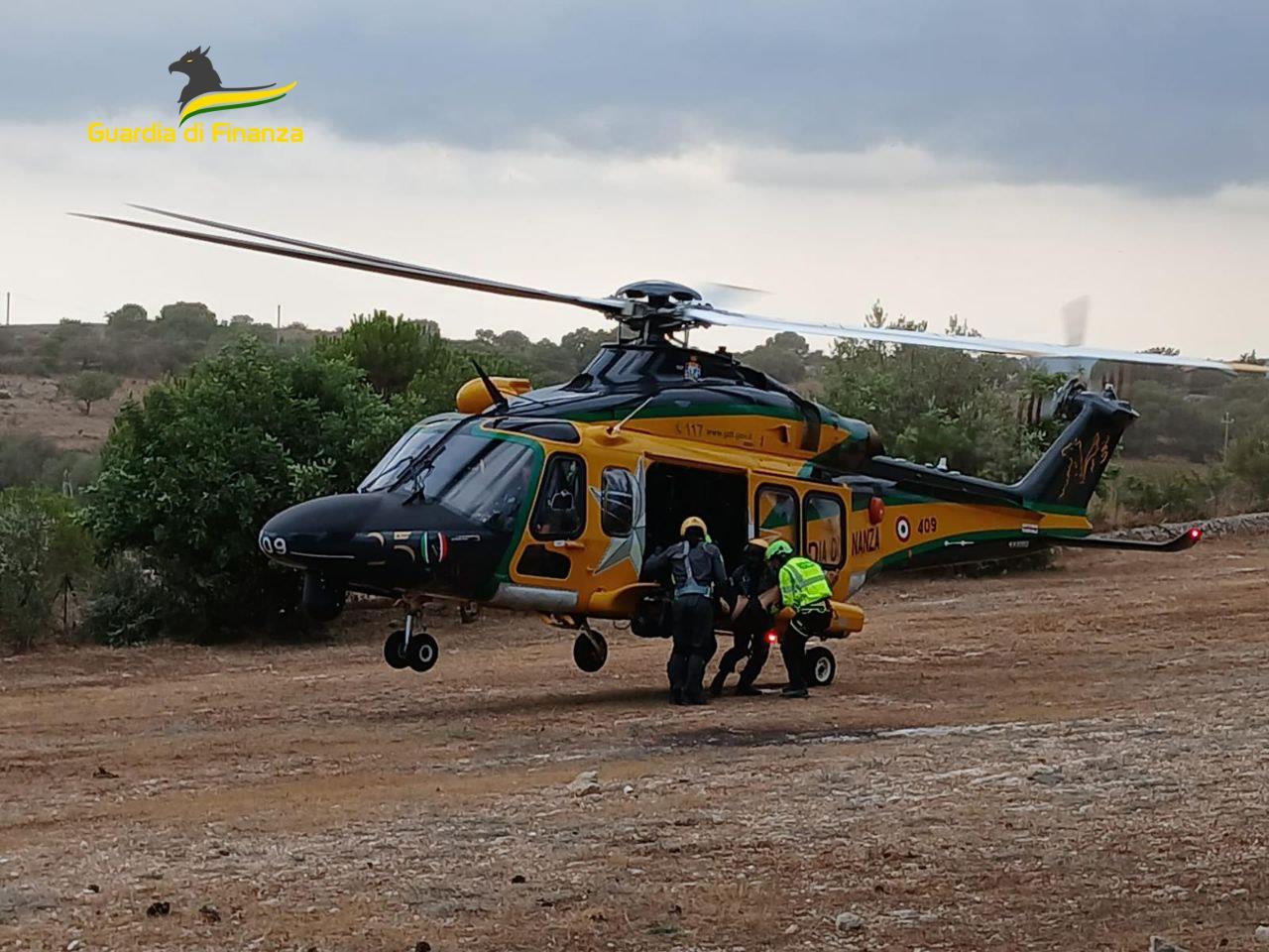 adn24 catania | escursionista tedesco soccorso dal sagf presso i laghetti di cavagrande