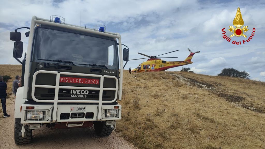 adn24 fiastra mc soccorso a motociclista caduto nei pressi del rifugio ernesto