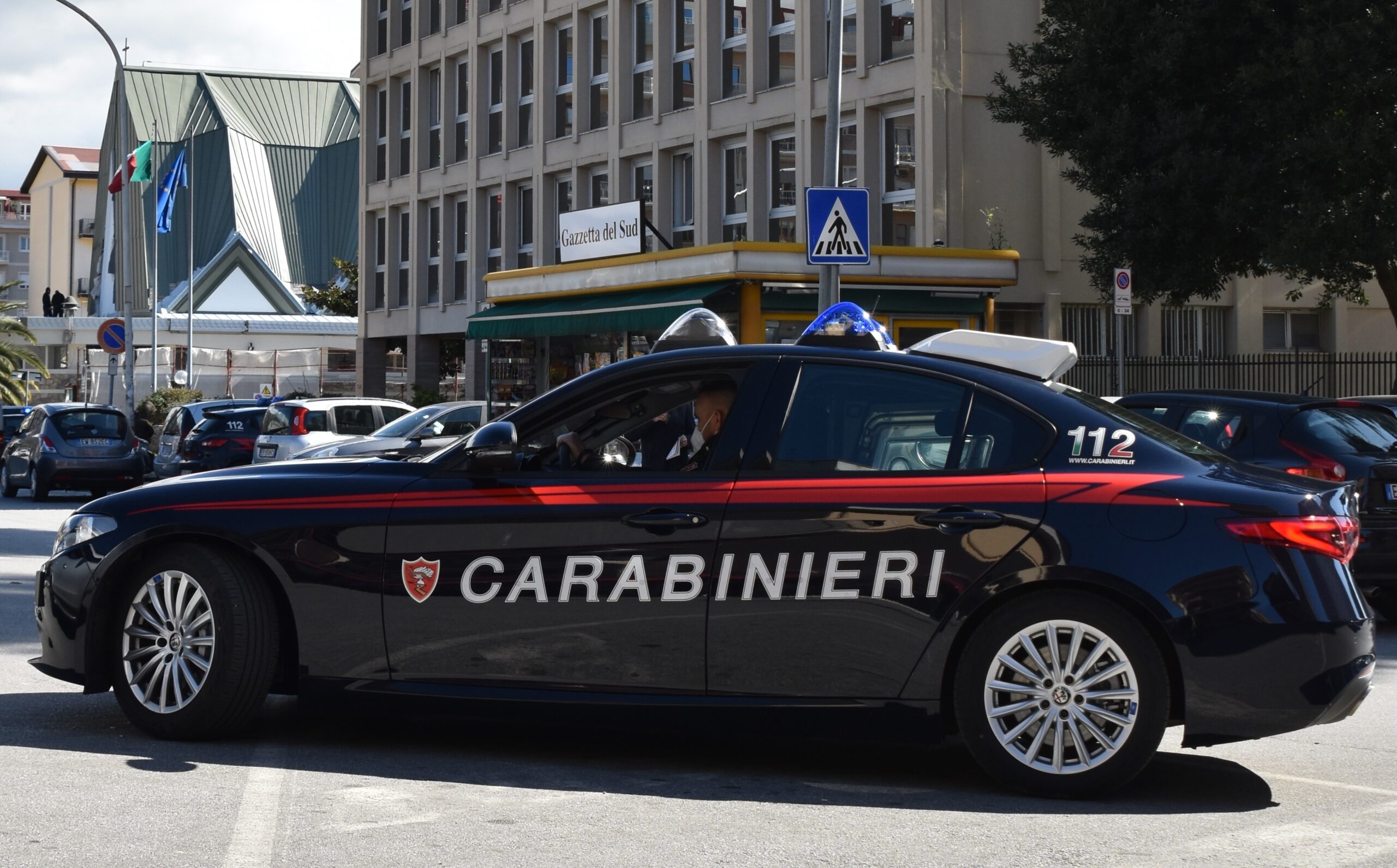 adn24 lamezia terme cz | rom furti ed estorsioni con il cavallo di ritorno quattro arresti tra cui un minorenne