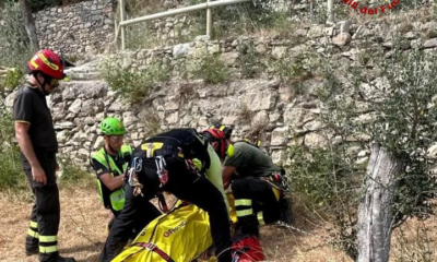 ‣ adn24 la spezia | escursionista cade sul sentiero nelle cinqueterre, soccorsa con l'elicottero