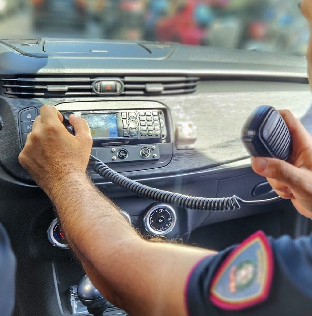 adn24 catania| alla guida di unauto rubata con telaio contraffatto e targhe di un altro veicolo 33enne denunciata