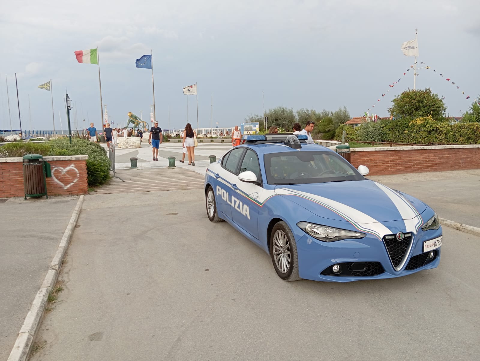 adn24 forte dei marmi | identificato lo scippatore di una turista fiorentina arrestato 48enne