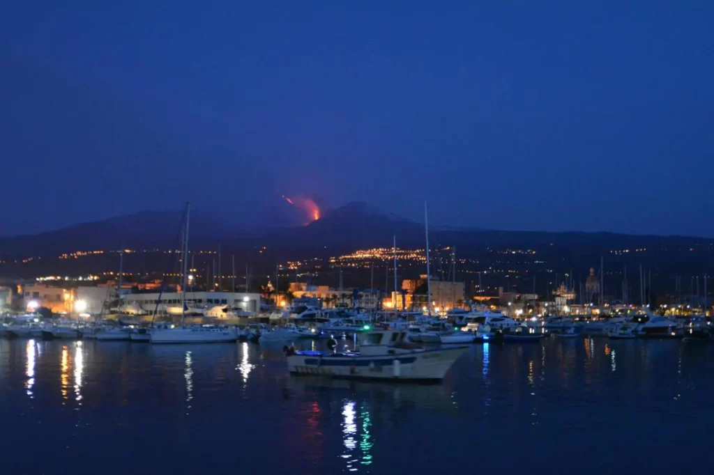 adn24 porto di riposto | incidente durante competizione abusiva due denunce