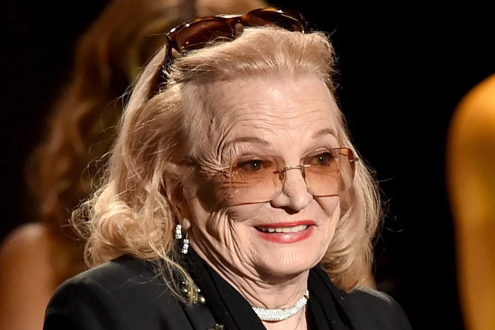 adn24 addio a gena rowlands lattrice iconica del cinema indipendente americano