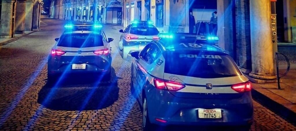 adn24 modena | alla guida di un motorino rubato non si ferma allalt degli agenti e si da alla fuga denunciato