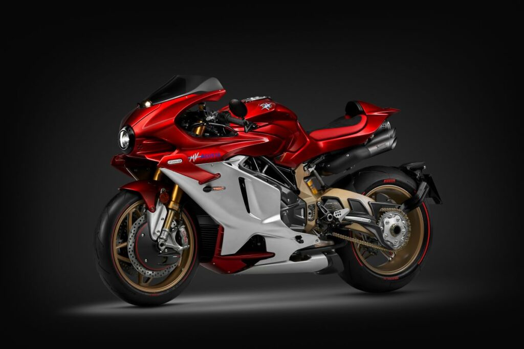 adn24 mv agusta superveloce 1000 serie oro la forma del desiderio