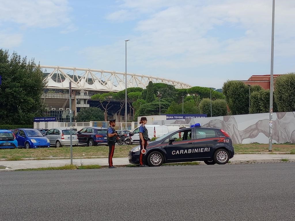 adn24 roma | intensificati controlli dei carabinieri 4 arresti e 6 denunce