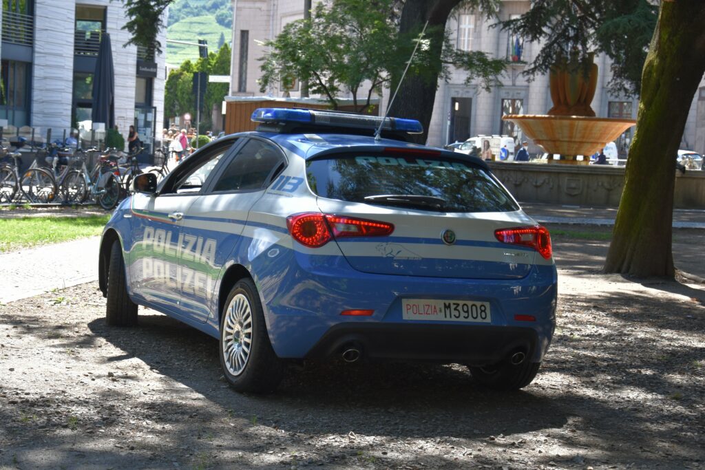 adn24 bolzano | furto e aggressione nel supermercato despar arrestato un 27enne marocchino