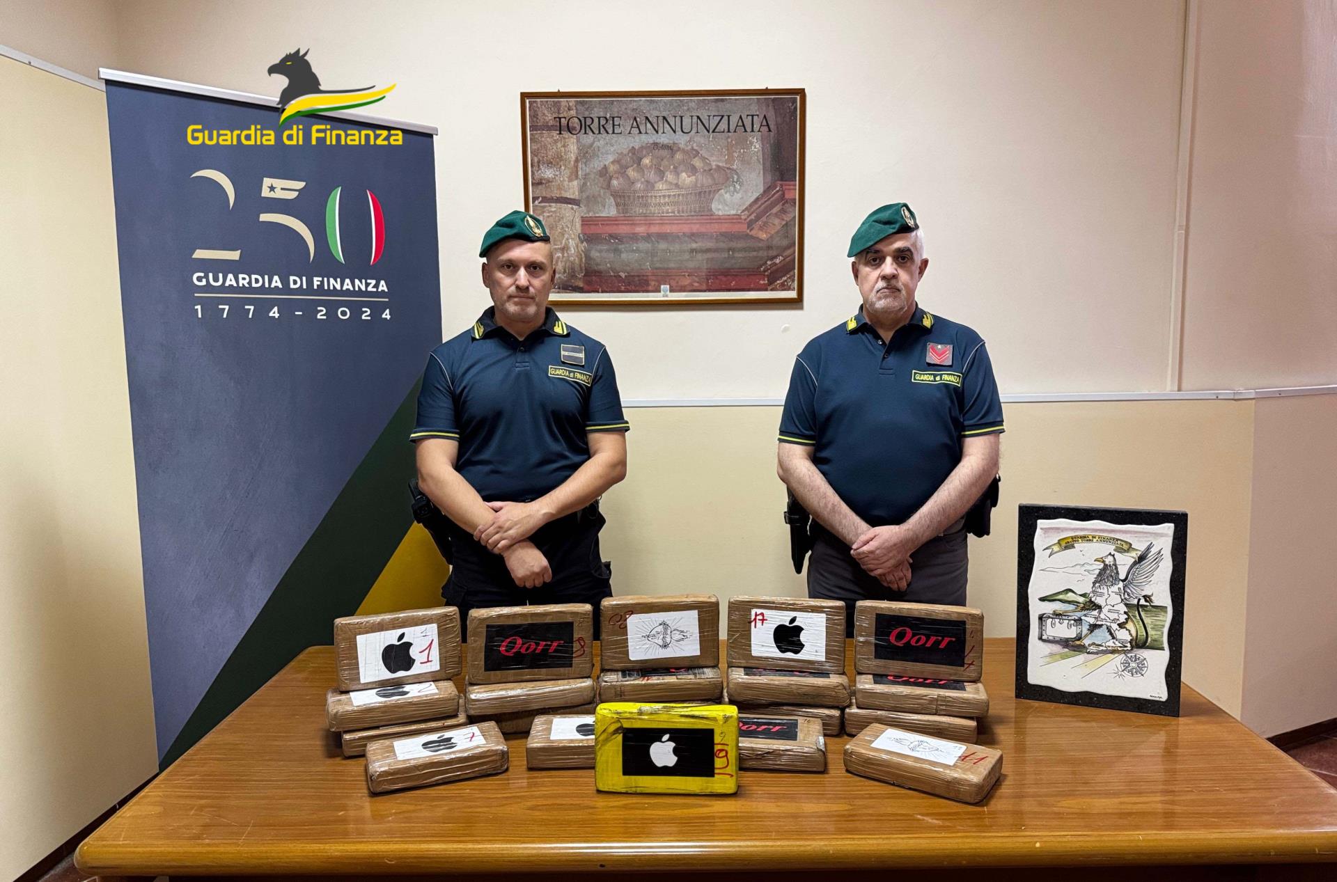 adn24 napoli | sequestrati oltre 22 kg di cocaina arrestato un uomo