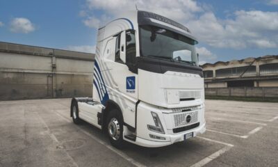 adn24 volvo consegna uno dei primi fh aero allazienda di trasporti bergamin