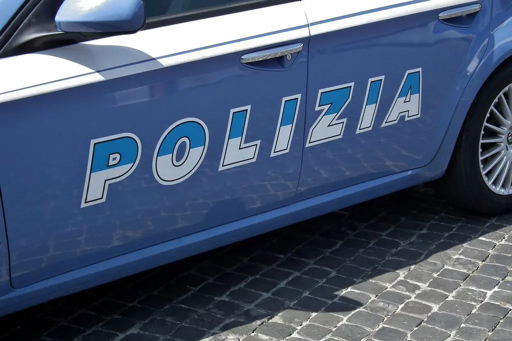 adn24 istigazione al terrorismo 28enne arrestato a milano