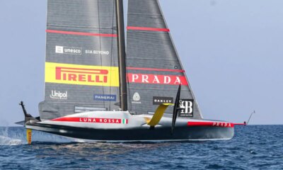 adn24 vuitton cup in semifinale luna rossa sfida american magic