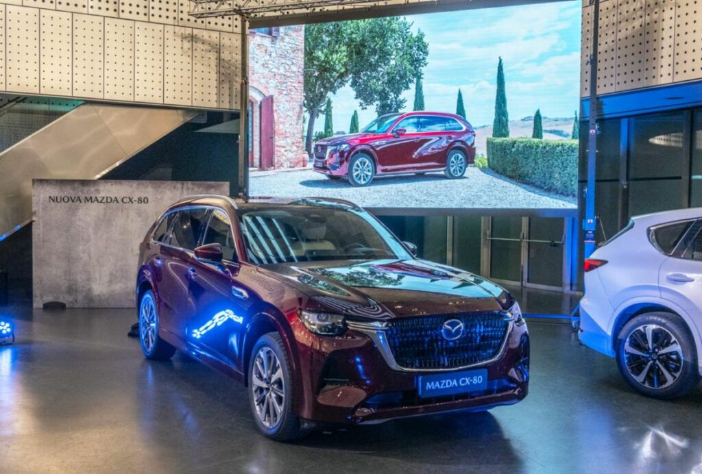 adn24 mazda cx 80 prima della nuova ammiraglia al salone di torino