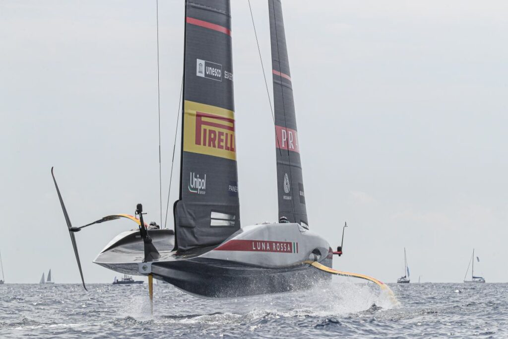 adn24 in vuitton cup luna rossa batte due volte american magic