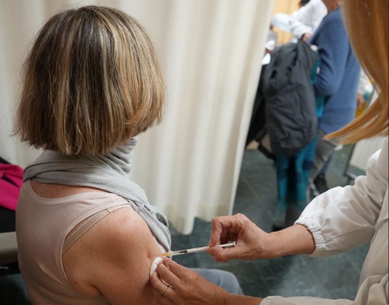 adn24 laifa autorizza 8 vaccini contro linfluenza per campagna 2024 2025