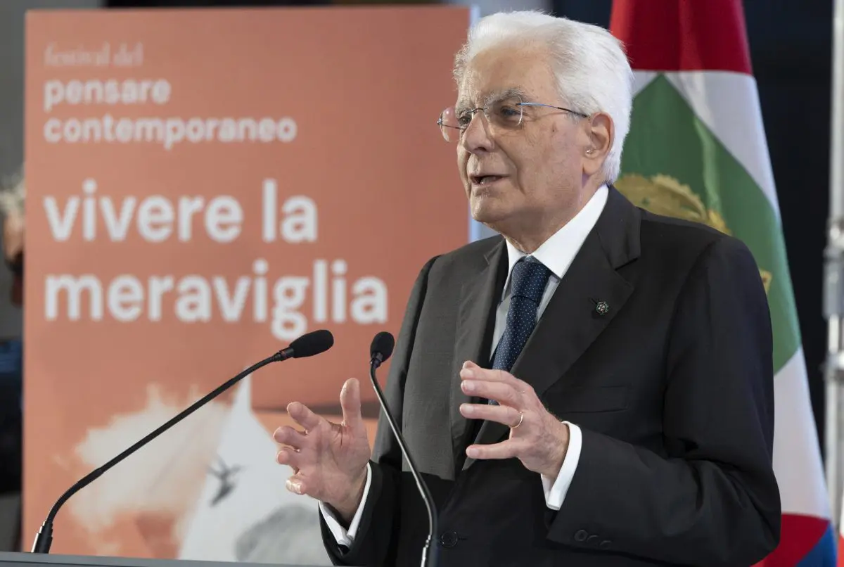 adn24 mattarella ai giovani pensare è un esercizio di cittadinanza