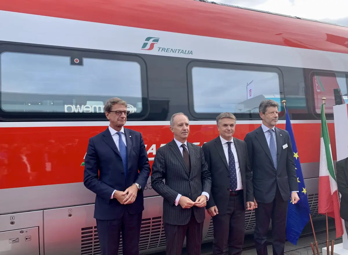 adn24 fs presentato a berlino il nuovo frecciarossa 1000 di trenitalia