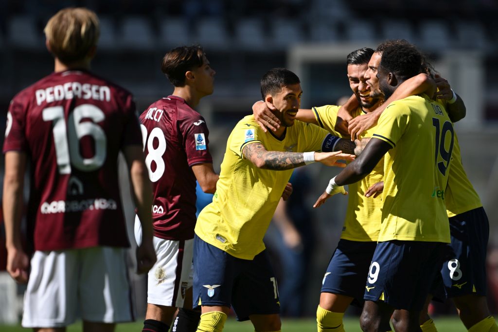 adn24 torino lazio 2 3 i biancocelesti impongono il primo stop ai granata