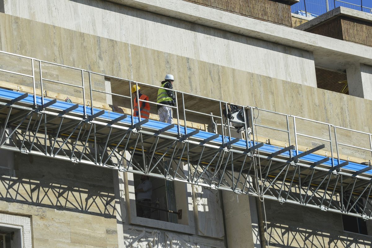 adn24 occupazione in crescita ma scendono le ore lavorate