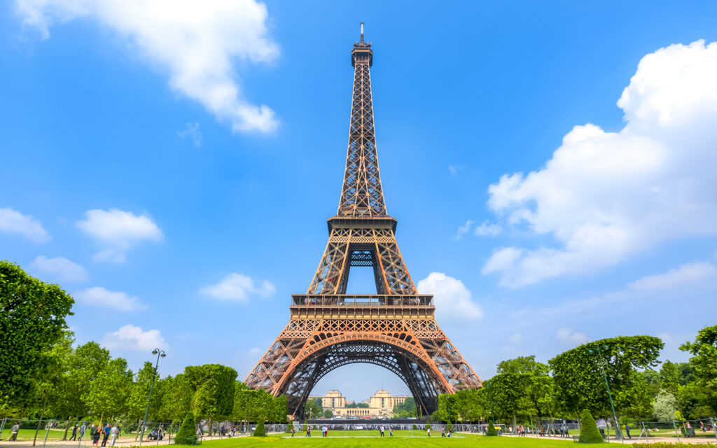 adn24 la storia della tour eiffel