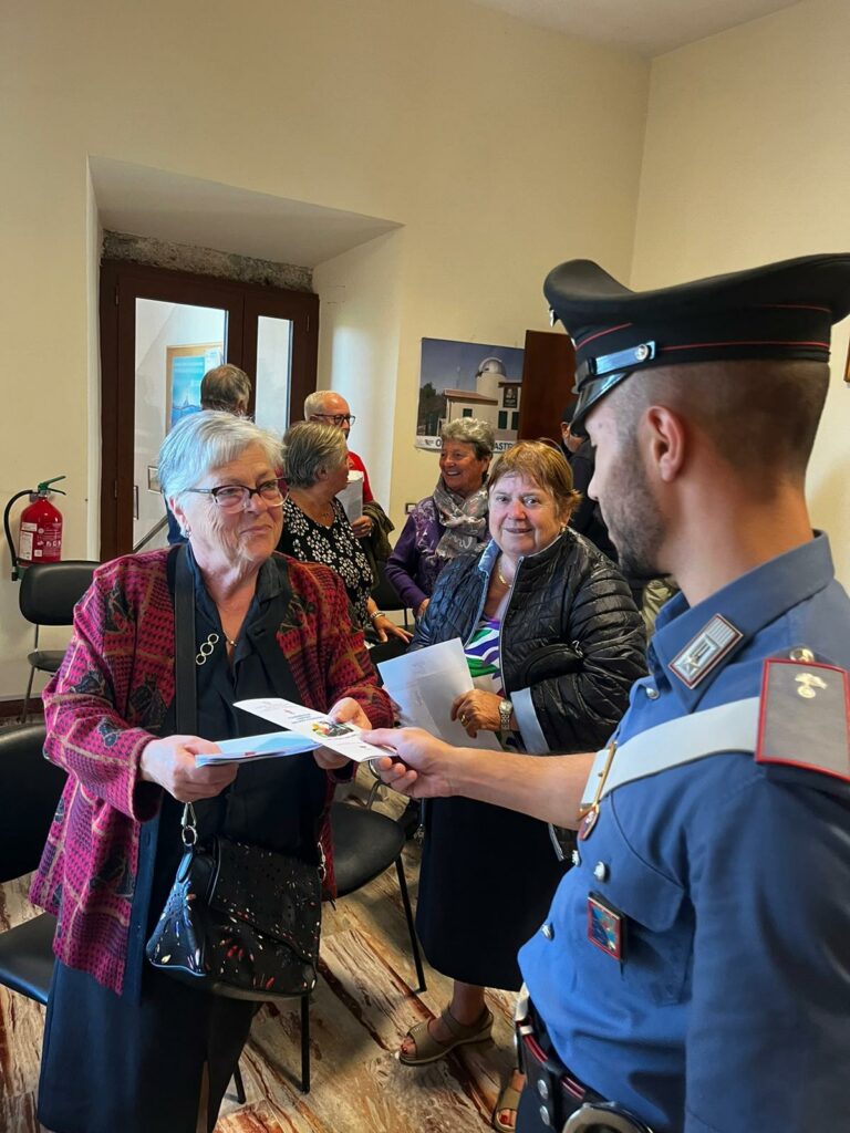 adn24 gorga i carabinieri incontrano gli anziani per contrastare le truffe consigli utili e prevenzione per la comunità