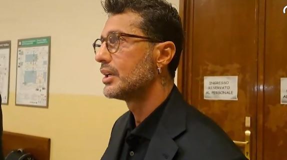 adn24 fabrizio corona smentisce i foto ricatti su sangiuliano nessuna foto ritirata dai giornali