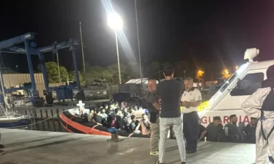 adn24 roccella jonica rc | ancora un nuovo sbarco migranti questa mattina