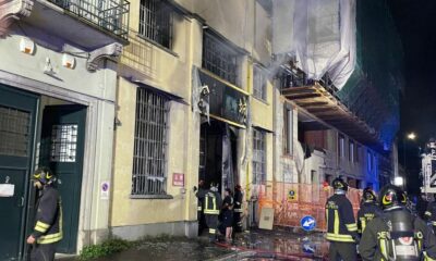 adn24 incendio in un emporio cinese a milano morti tre giovani