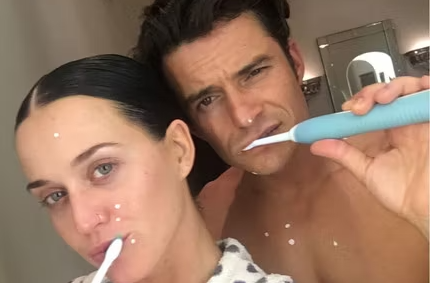 adn24 katy perry svela il suo ricatto amoroso ad orlando bloom in unintervista piccante sesso se lava i piatti