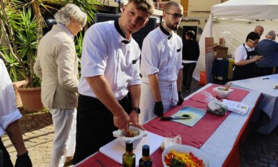 adn24 laigueglia sv | strade del mare gli studenti testimonial nel borgo marinaro