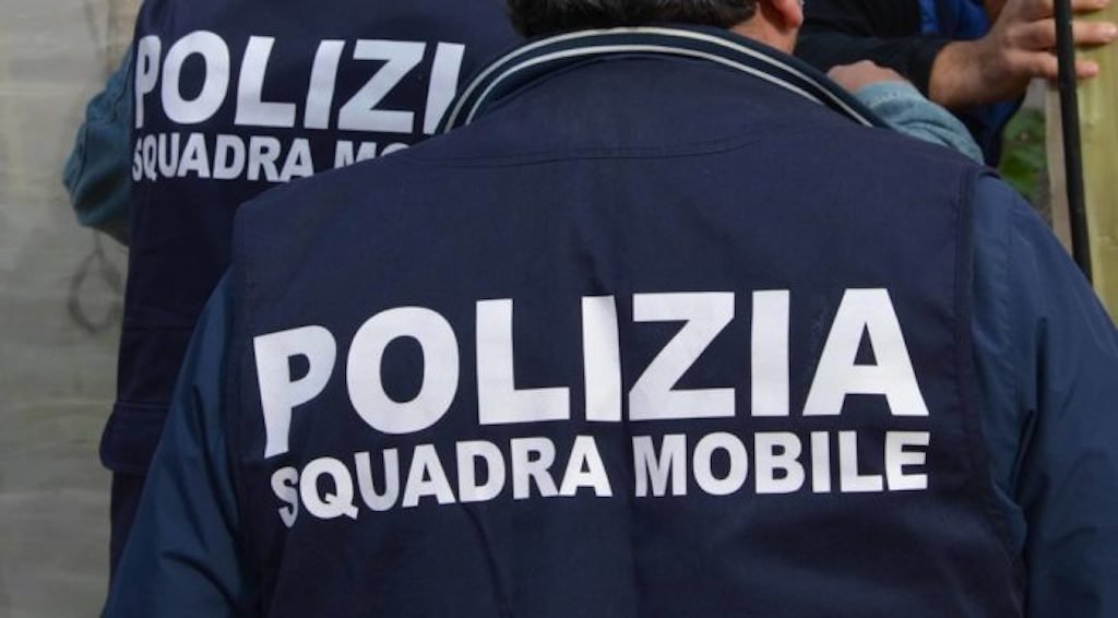 adn24 ancona | provvedimento di carcerazione a carico di una donna italiana per furto aggravato