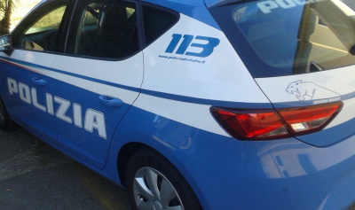 adn24 ancona | arrestati due giovani per possesso di droga e armi