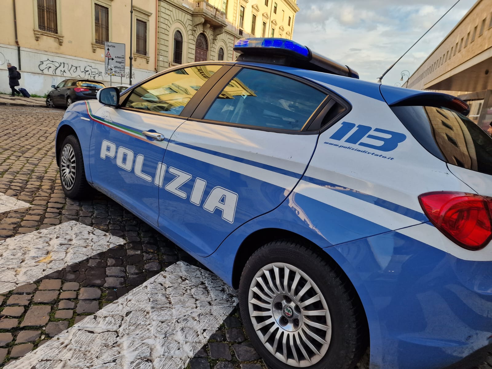 adn24 roma | arrestato 38enne per violazione del divieto di avvicinamento allex fidanzata