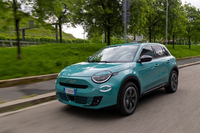 adn24 la nuova fiat 600 hybrid da 136 cv potenza e prezzi in italia