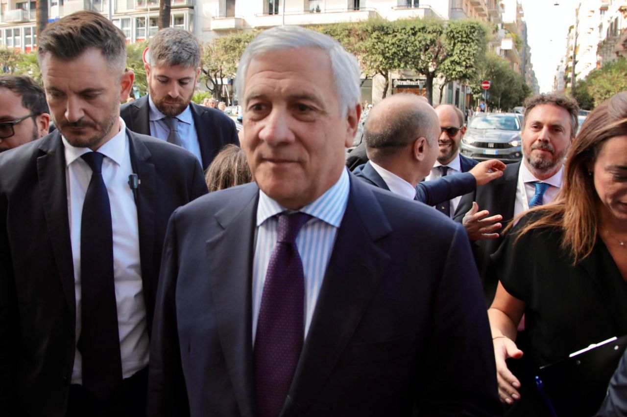 adn24 libano tajani nostri militari non sono terroristi di hezbollah