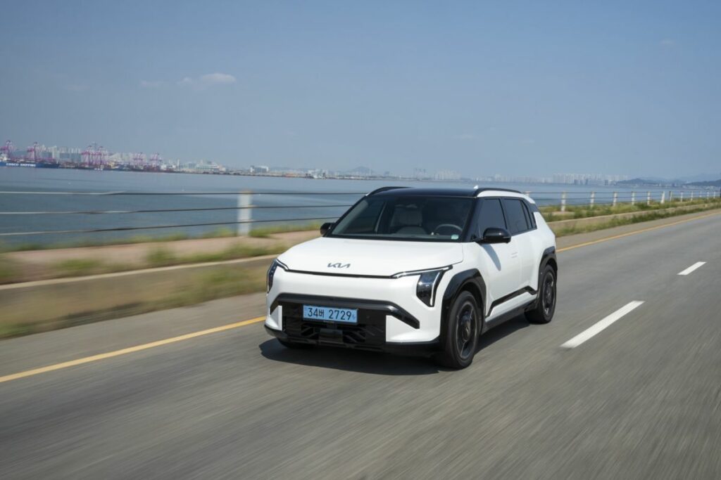 adn24 anteprima europea per kia ev3 al salone di parigi