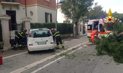 adn24 senigallia an | scontro tra due auto in corso matteotti