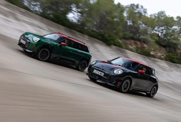 adn24 mini lancia le nuove sportive elettriche john cooper works electric e aceman