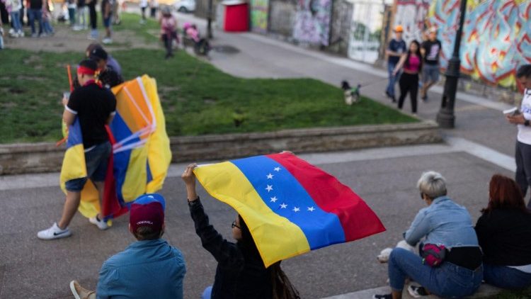 adn24 venezuela ritiro dei passaporti a giornalisti e attivisti cresce la repressione post elettorale