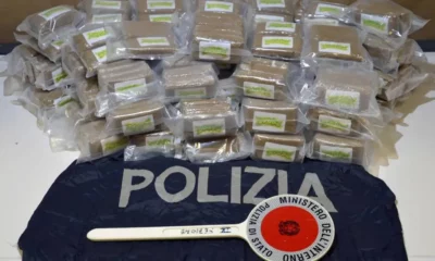 adn24 ventimiglia im | con 22 chili di droga supera il confine ma viene arrestato dalla polizia