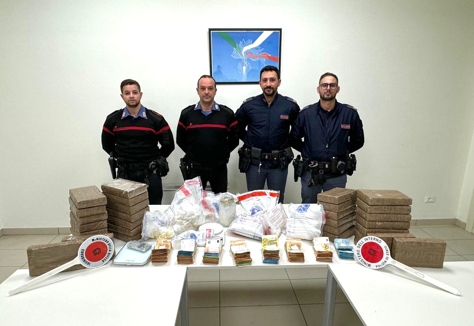 adn24 bologna | arrestato 26enne per maxi sequestro di cocaina scoperti 37 chili di droga in un bb