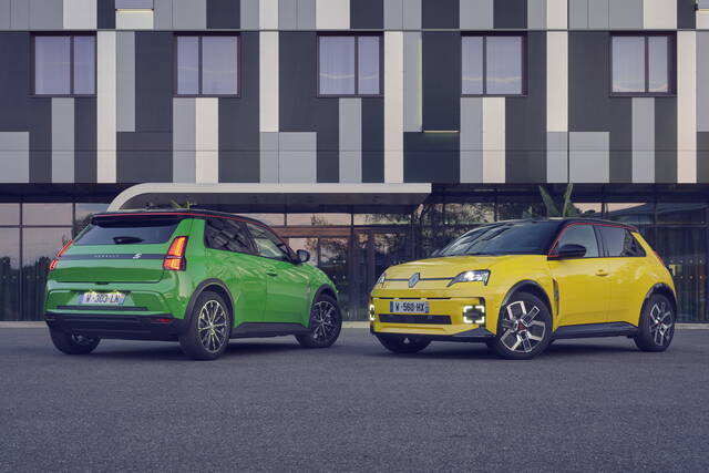 adn24 renault r5 verso un futuro ibrido per la iconica citycar