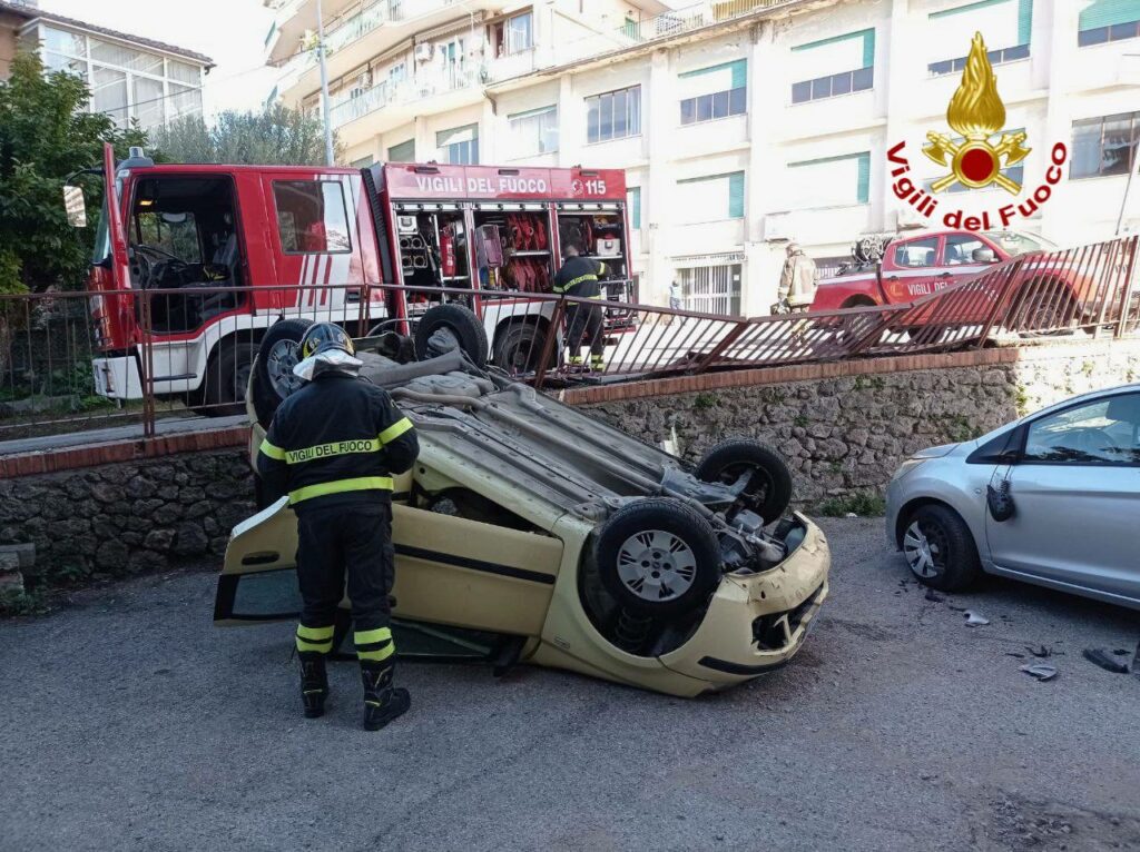 adn24 perugia | incidente auto si ribalta