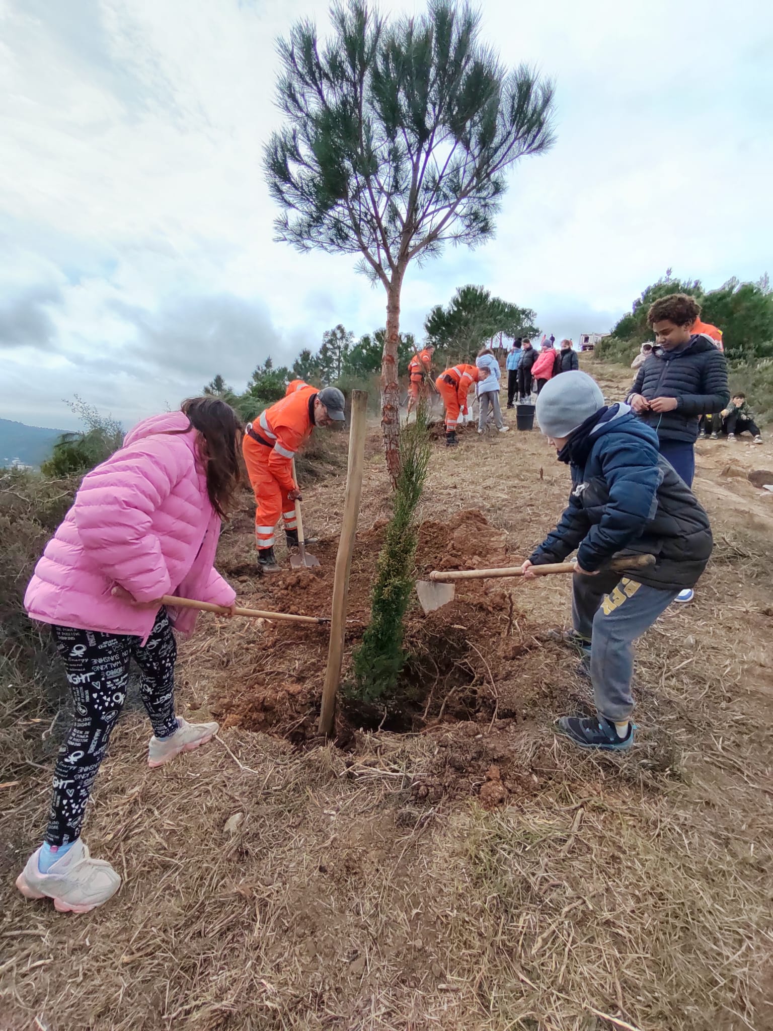 Gli alunni della scuola primaria di Laigueglia ancora protagonisti della campagna di sensibilizzazione per la cura e il rispetto dell'ambiente